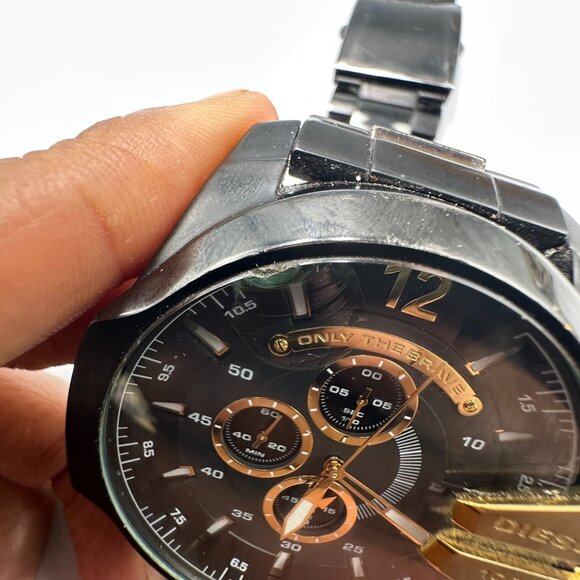 Diesel Mega Chief Watch Men Black Gold Tone Large Dial 53MM Missing Pin Working - Picture 4 of 11